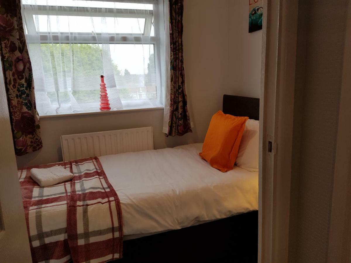 Penllech House - Huku Kwetu  Villa Nottingham Buitenkant foto